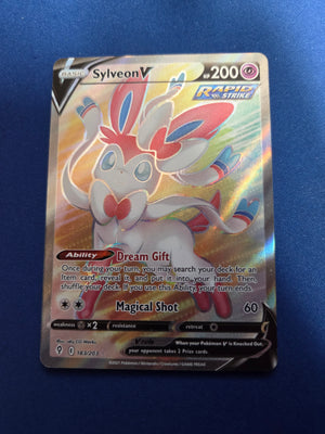 Sylveon V (Full Art) (183)/203 Ultra Rare Holofoil (Cabinet-NM)