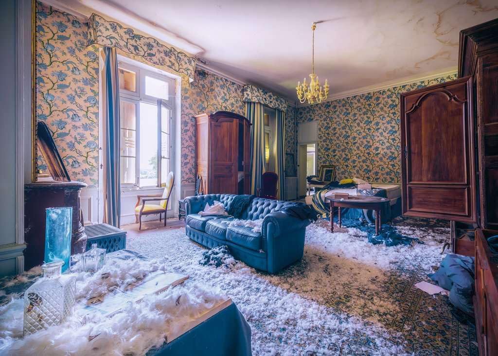 Lost Places  Bittersweet Memories 1000pc Puzzle