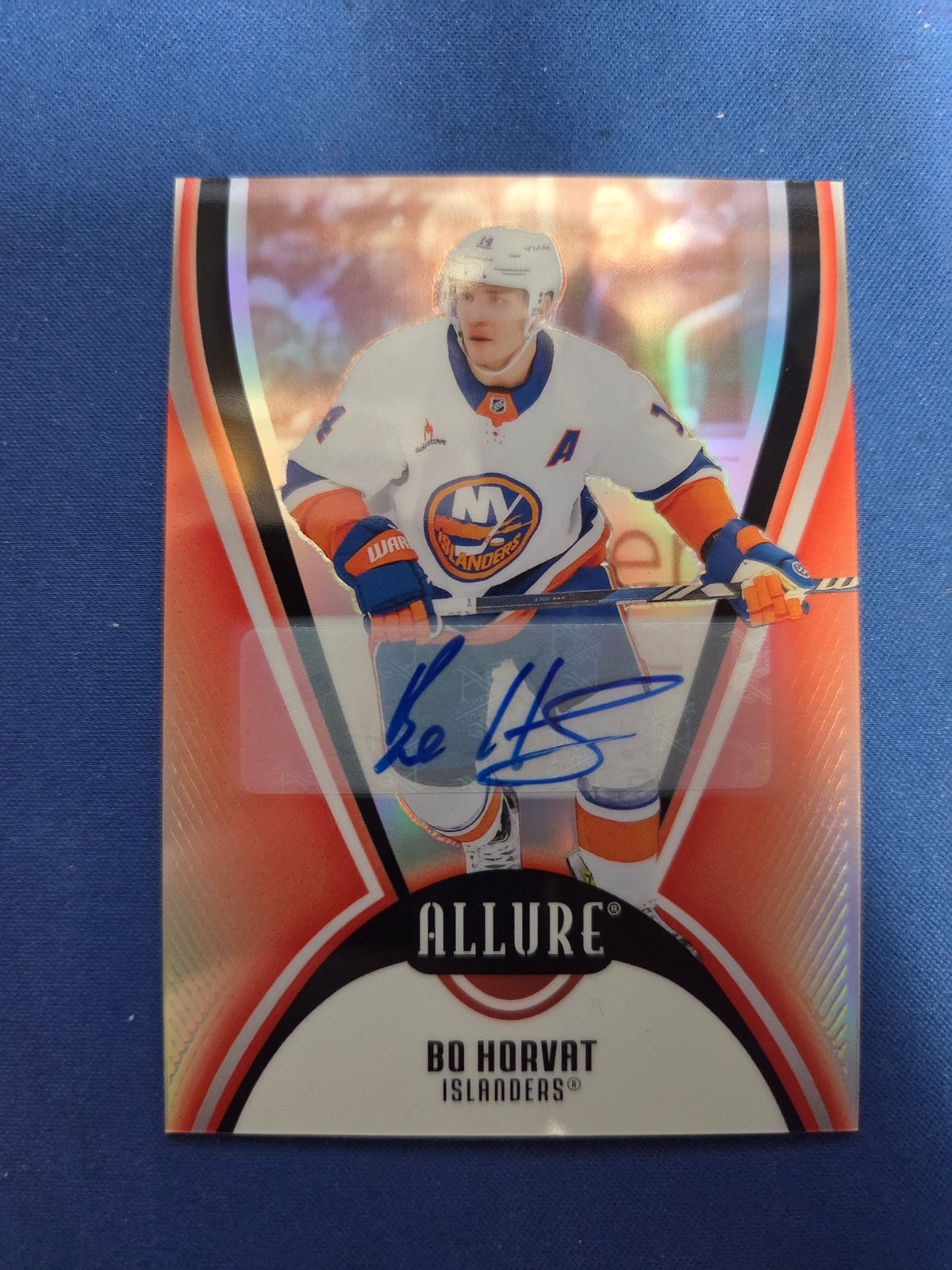 Bo Horvat Red Rainbow Auto Autograph #67 (cabinet-NM)