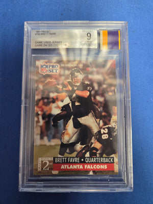 BGS 9 Brett Favre #762 Game Used Jersey