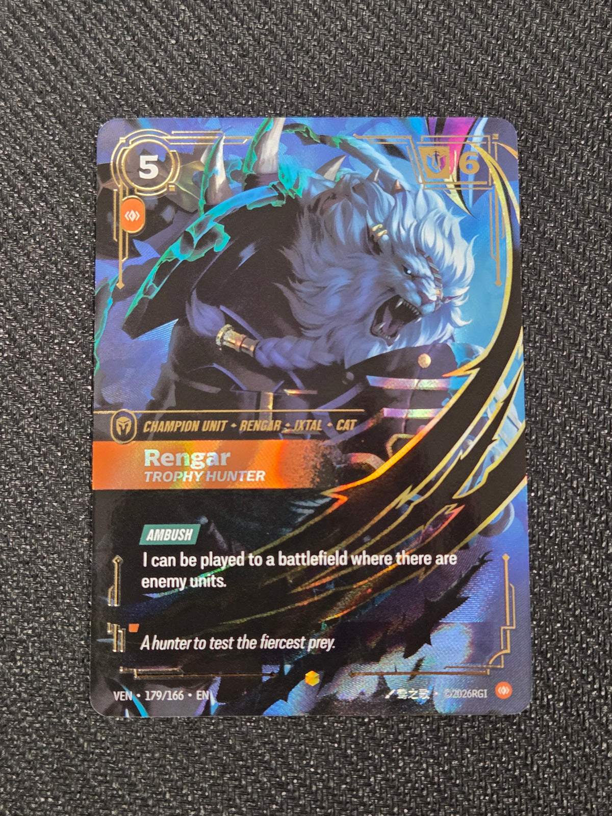 Rengar - Trophy Hunter (Overnumbered) (179/166) - Vendetta Foil (Cabinet-NM)