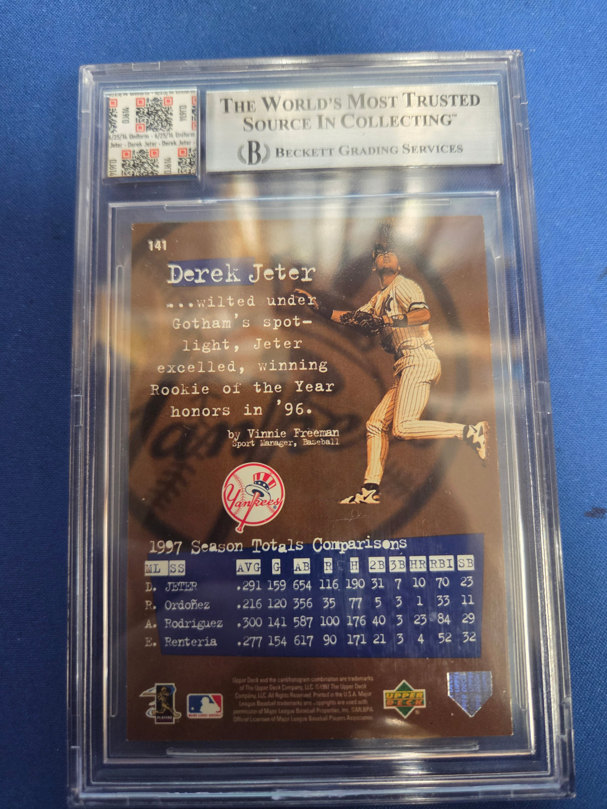 Derek Jeter Jersey Fusion Beckett Authentic #141 (Jersey Patch)