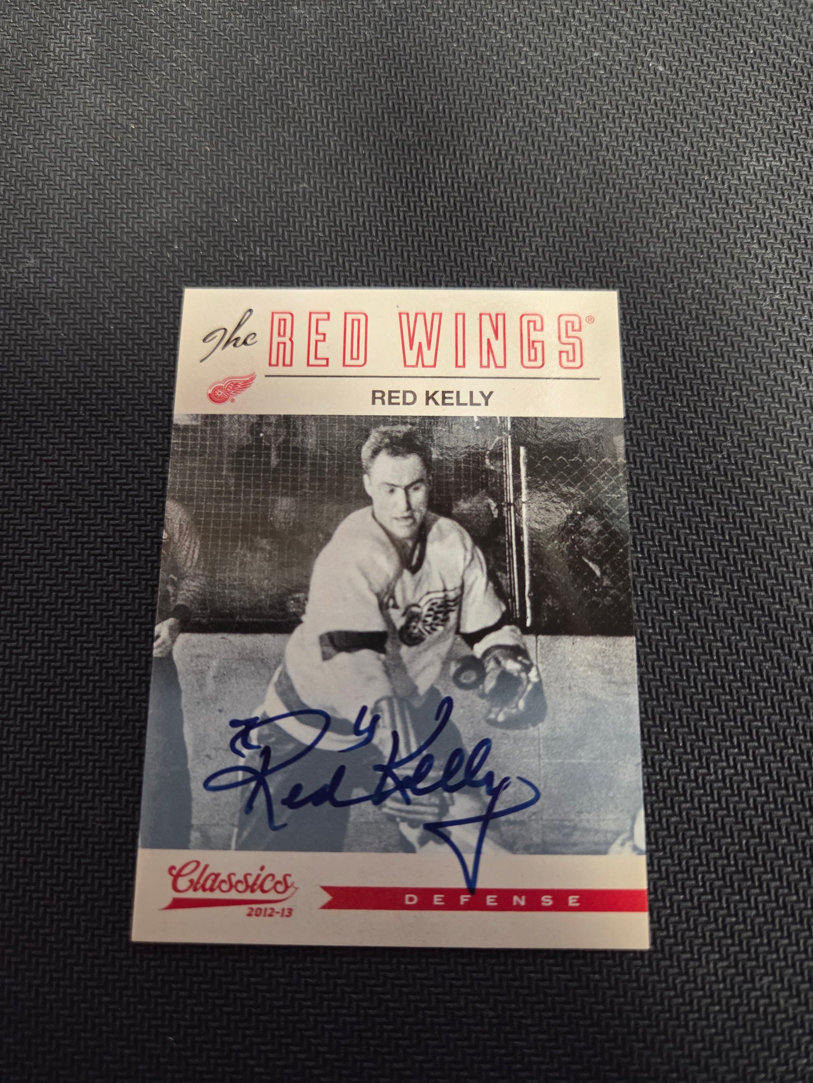 Red Kelly #171 classics signatures (cabinet)