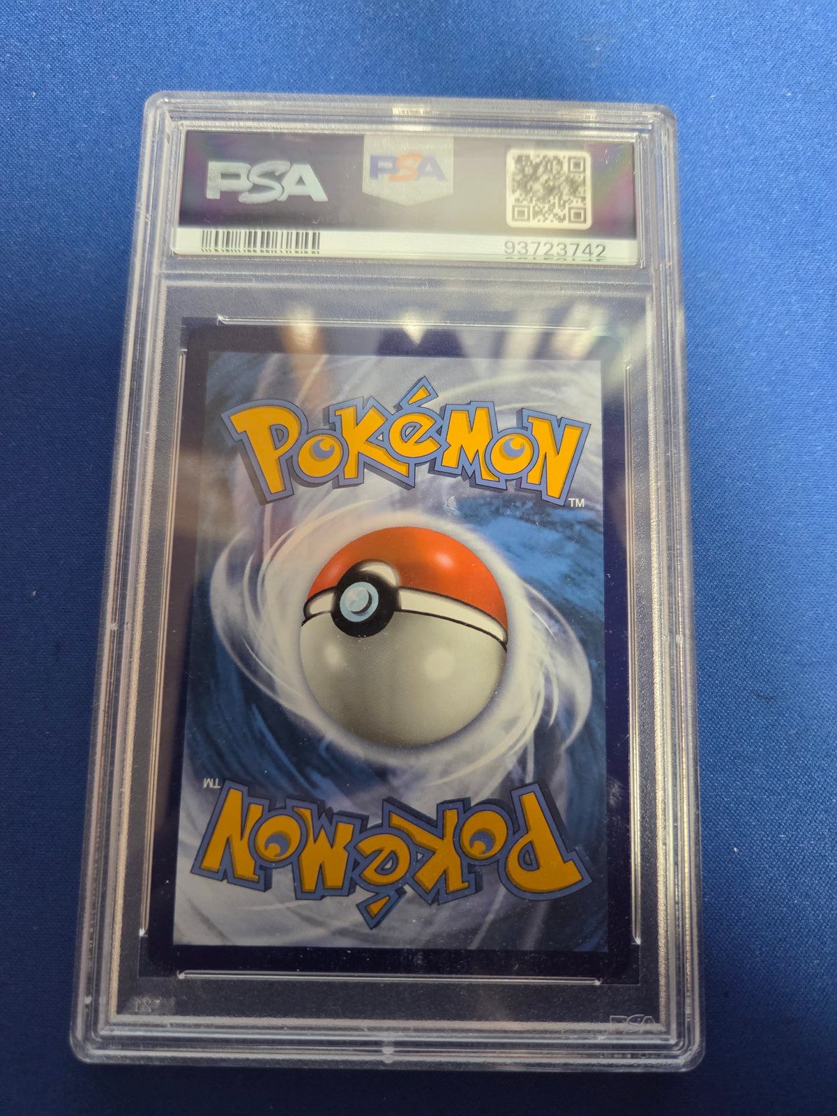 PSA 9 Hoopa Fusion strike #253 (Cabinet-NM)