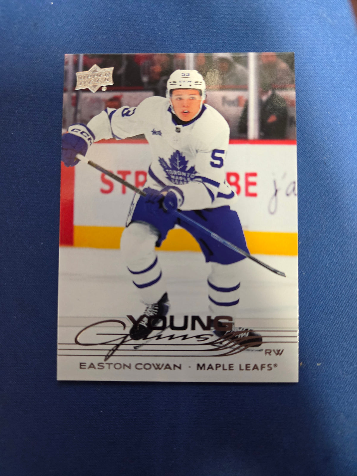 Easton Cowan Young Guns #462 (cabinet-NM)