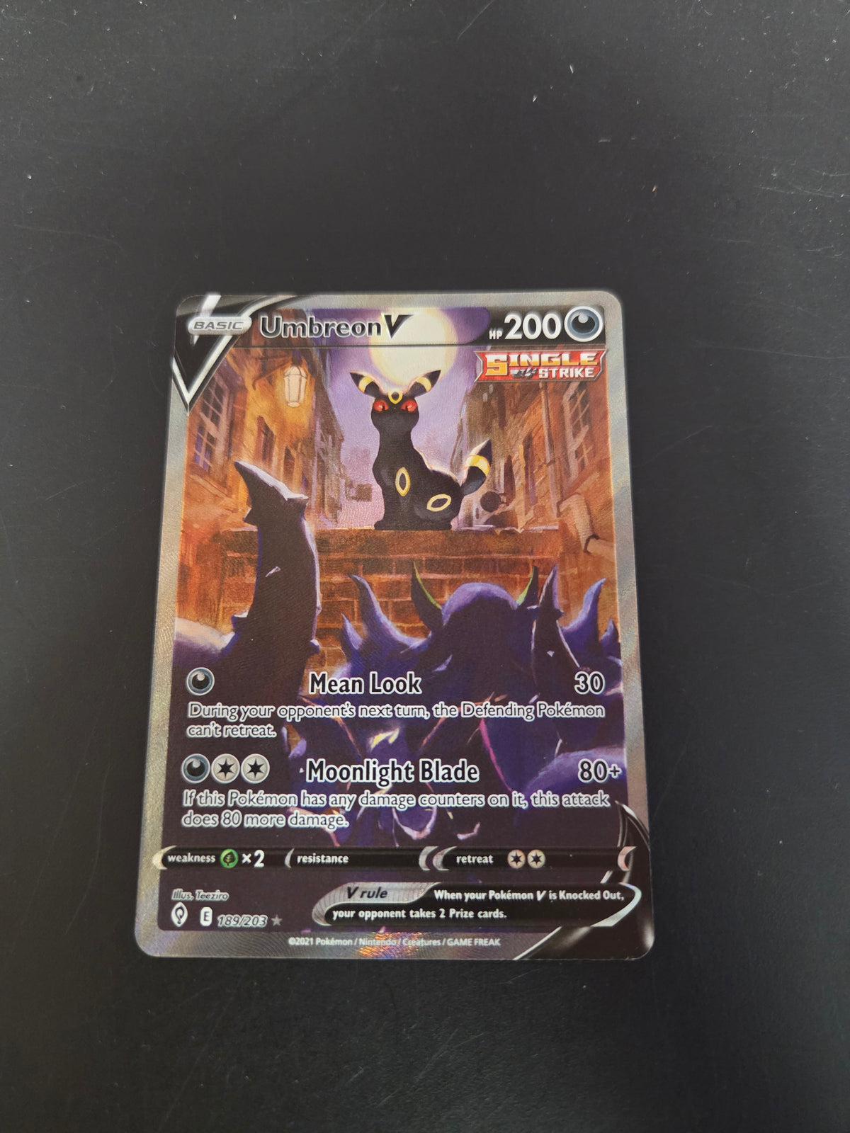 Umbreon V (Alternate Full Art) (189)/203 Ultra Rare Holofoil (Cabinet-NM)