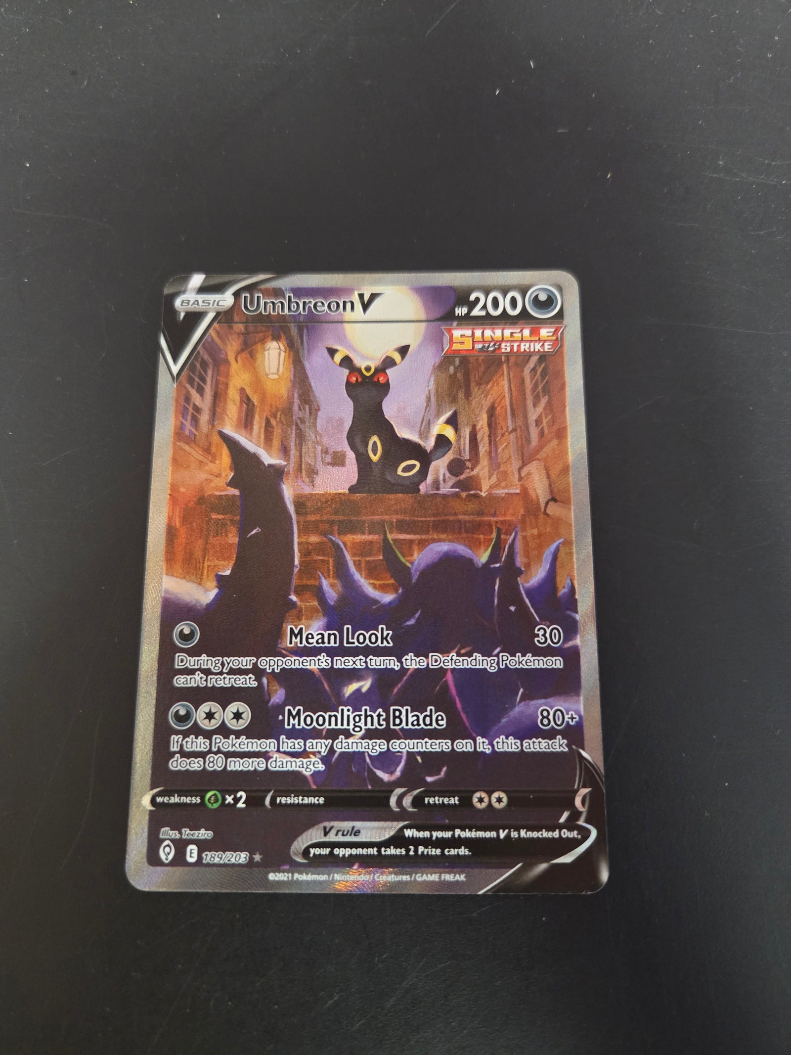 Umbreon V (Alternate Full Art) (189)/203 Ultra Rare Holofoil (Cabinet-NM)