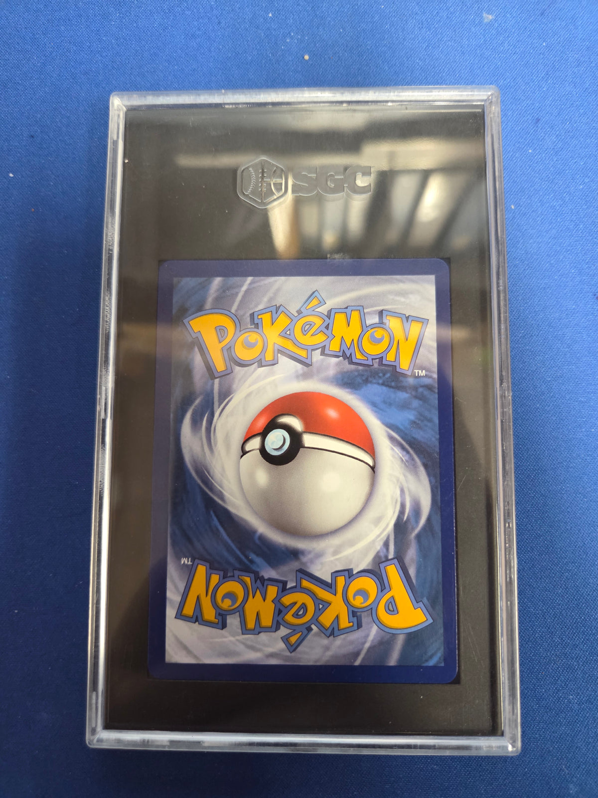 SGC 9.5 Genesect V #255 Fusion Strike