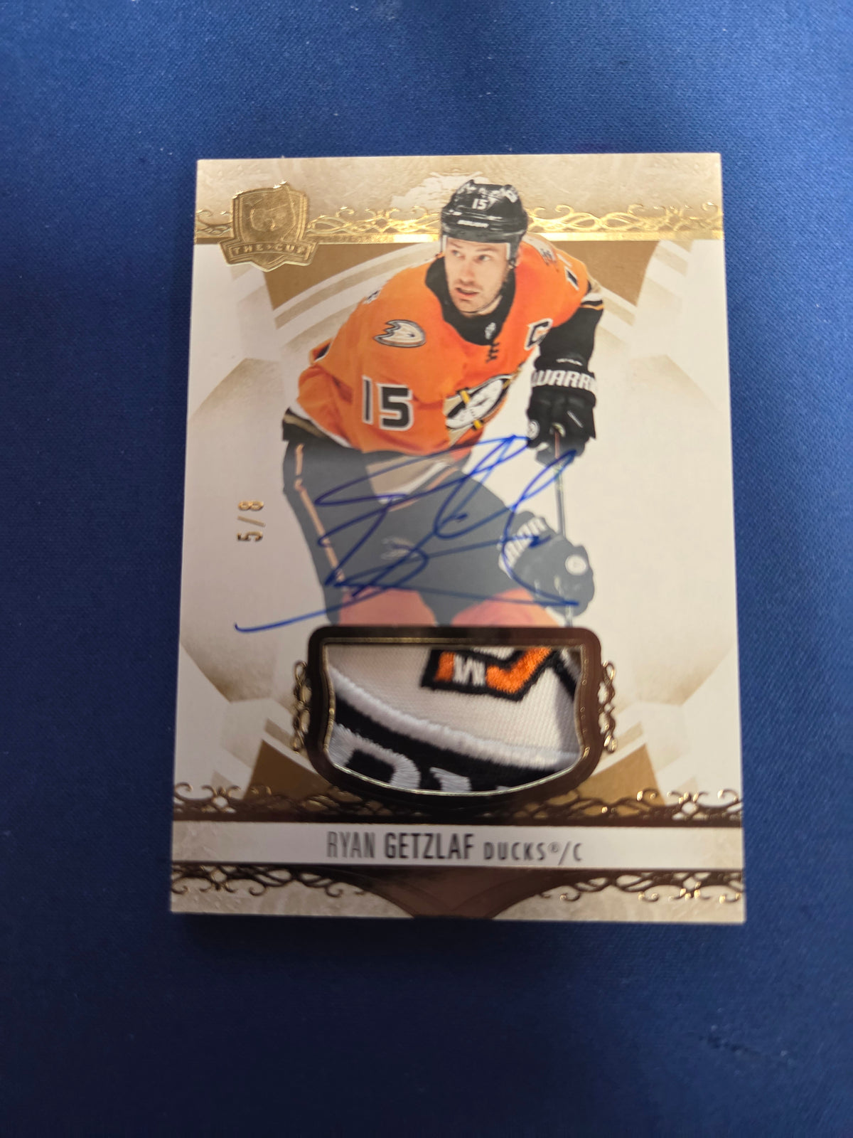 Ryan Getzlaf #9 5/8 The Cup On Card Auto Logo Patch (Cabinet-NM)