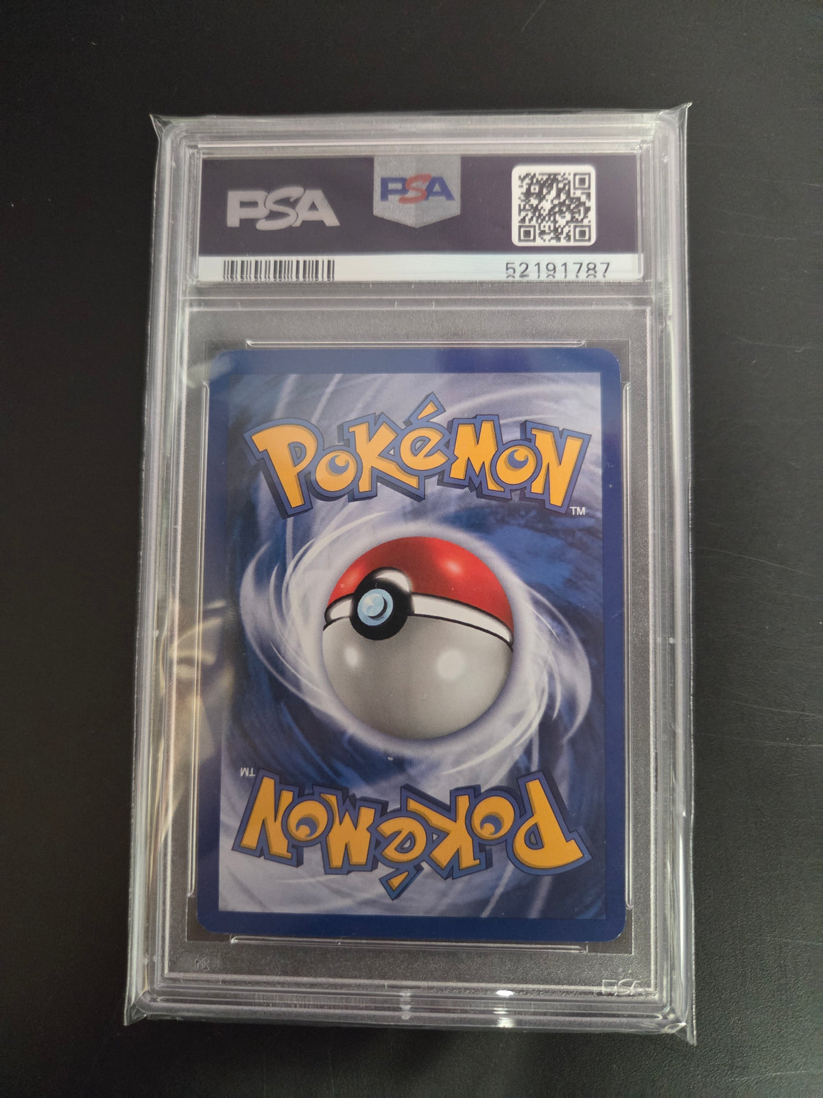 PSA 8.5 Dark Dragonite 1st edition holo #5 Rocket (Cabinet)