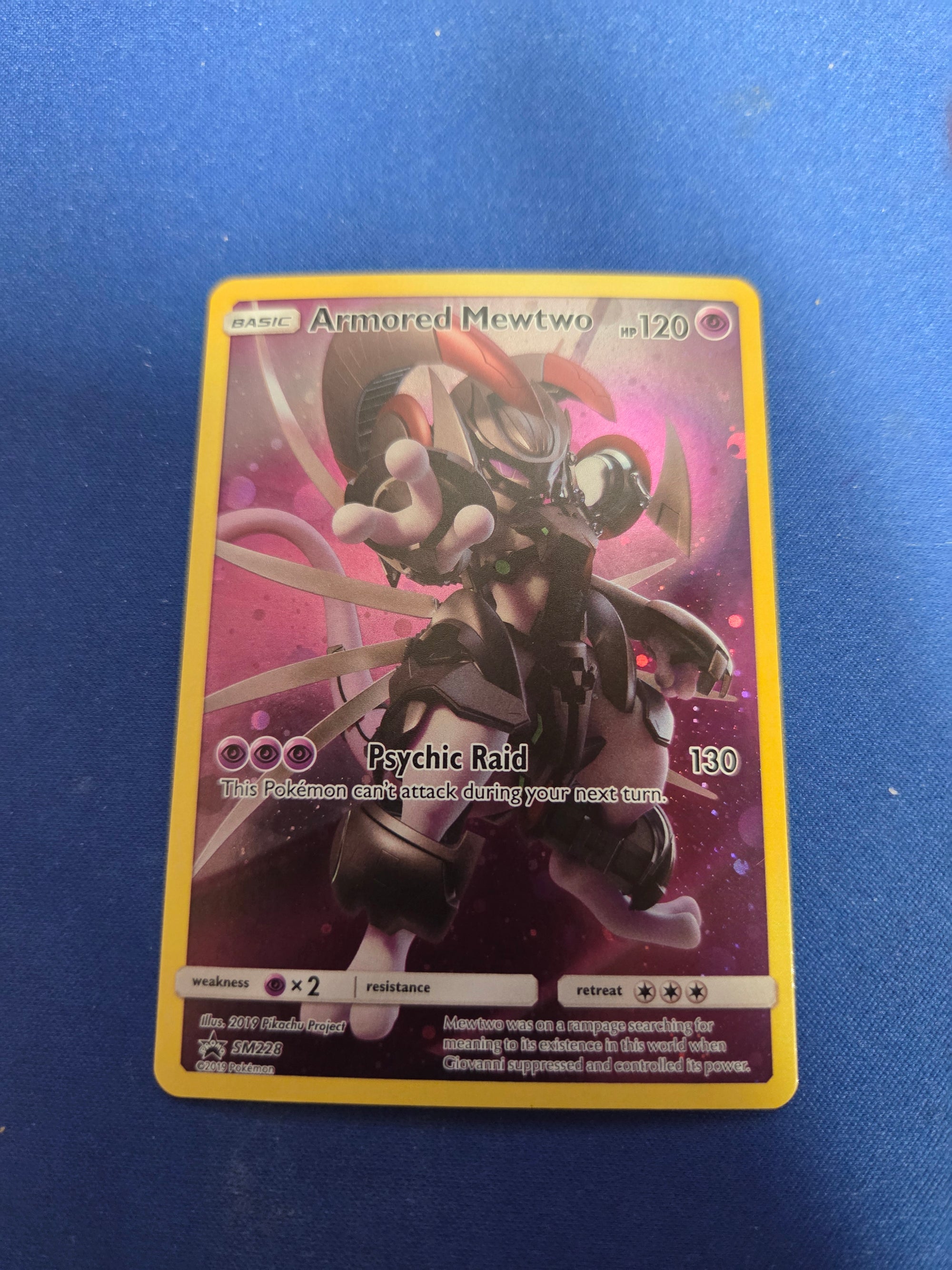 Lightly Played Armored Mewtwo - SM228 (SM228)/248 Promo Holofoil (Cabinet-LP)