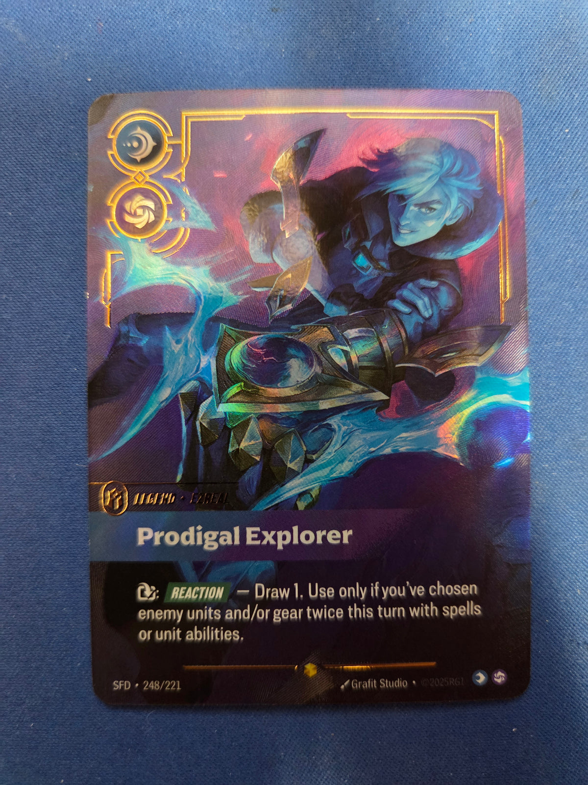 Ezreal - Prodigal Explorer (Overnumbered) (248/221) - Spiritforged Foil (Cabinet-NM)
