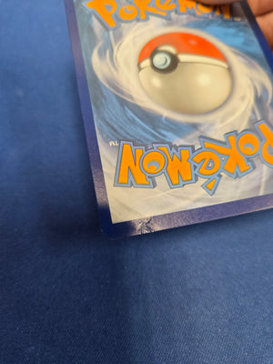 Damaged Charizard V (Secret) (79)/73 Secret Rare Holofoil (Cabinet-DMG)