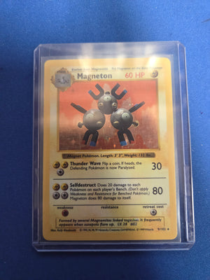 Moderetly Played Magneton (9) Shadowless Holofoil (Cabinet-MP)
