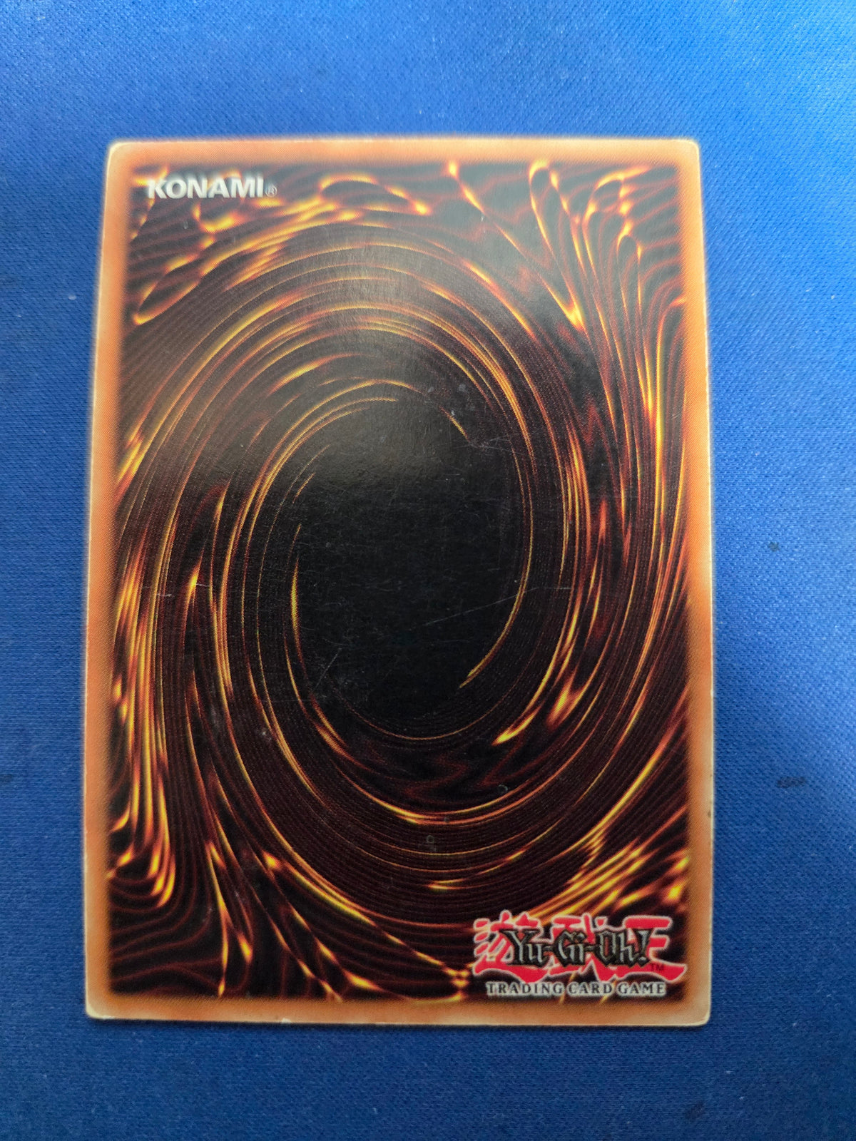 Lightly Played Blue-Eyes White dragon #SDK-001 Unlimited (Cabinet-MP)