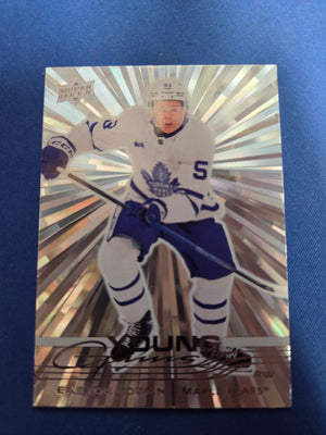Easton Cowan Outburst Young Guns #462 (cabinet-NM)