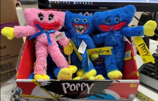 Poppy Playtime Collectible Plush In CDU-Huggy Wuggy scary